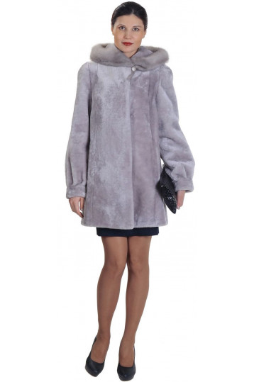 Автоледи из мутона с норковым капюшоном цвета лаванды